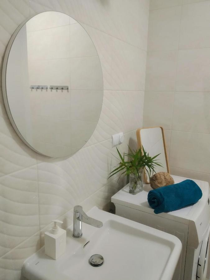Roomsy Kolobrzeska Gdańsk Exteriör bild